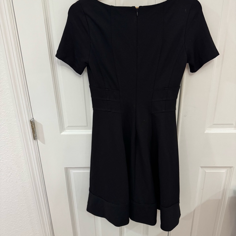 🖤 White House Black Market Fit & Flare Dress – Size 2 |‎ Timeless LBD 🖤 - Picture 4 of 6